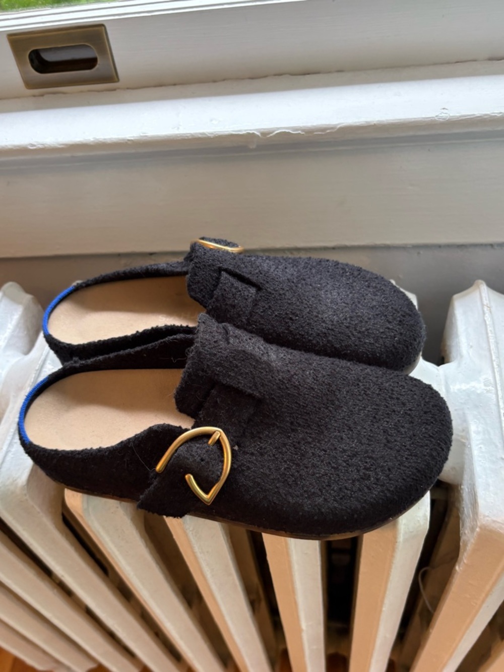 Rothy's Black Boucle Clogs. Size 7